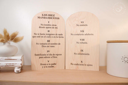 Spanish Ten Commandments wooden tablets set | Juego de tablas de madera de los Diez Mandamientos | Christian wall decor | La ley de Dios